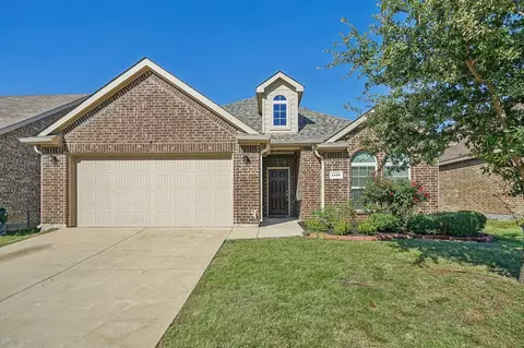 1420 Christina Crk, Little Elm, TX 75068