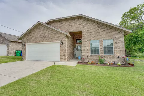 3018 Spencer St, Greenville, TX 75401