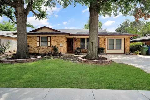 810 Monica Dr, Garland, TX 75041