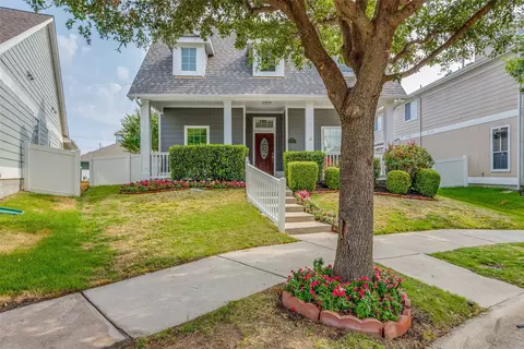1253 Charleston Ln, Savannah, TX 76227