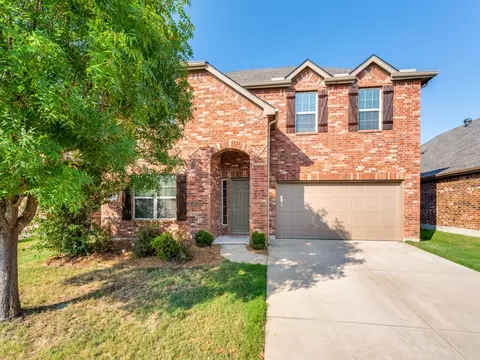 1421 Castle Creek Dr, Little Elm, TX 75068