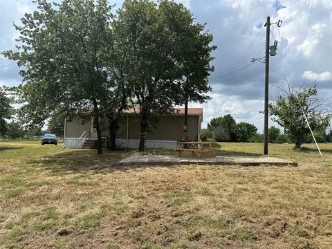 999 Summit, Springtown, TX 76082 photo 17