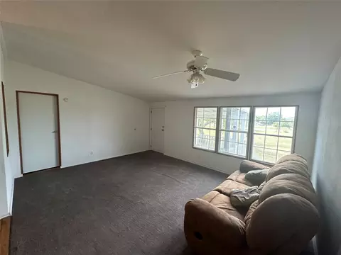 999 Summit, Springtown, TX 76082 photo 7