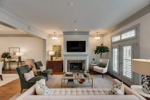 2885 Woodside St #202, Dallas, TX 75204