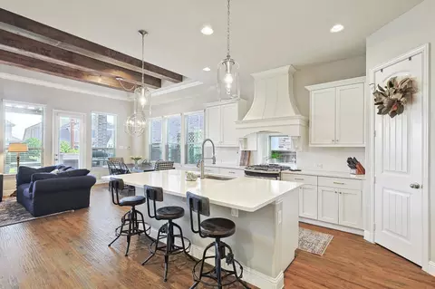 1717 Seminole Ln, Lantana, TX 76226