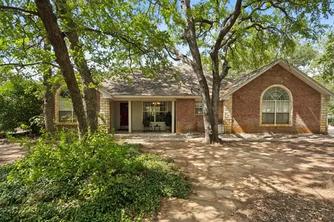 419 Paradise Canyon Cir, Paradise, TX 76073