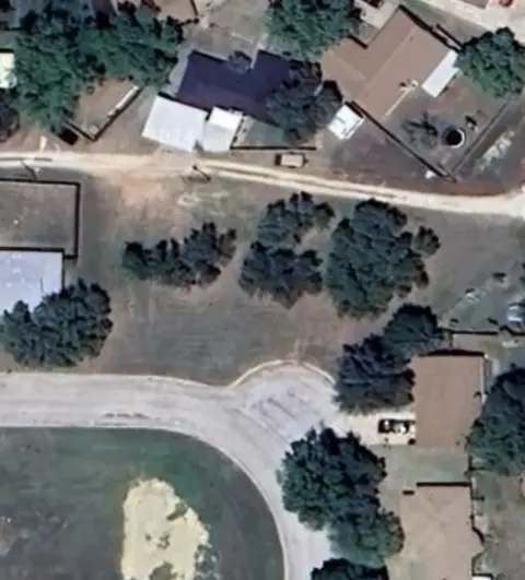 1506 Thomas Ln, Graham, TX 76450