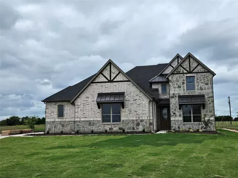 453 Magnolia Ct, Trenton, TX 75490