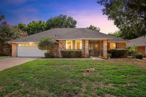 5604 Calumet Dr, Arlington, TX 76017