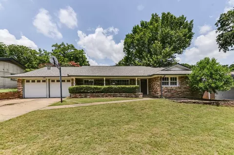 701 Rankin Dr, Bedford, TX 76022