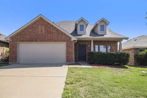 6016 Saddle Flap Dr, Fort Worth, TX 76179
