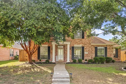 2145 Country Club Dr, Plano, TX 75074