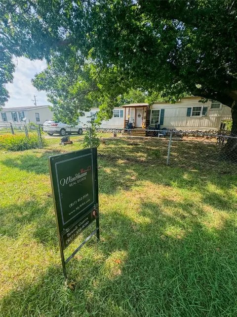 103 Hackberry Ln, Roanoke, TX 76262