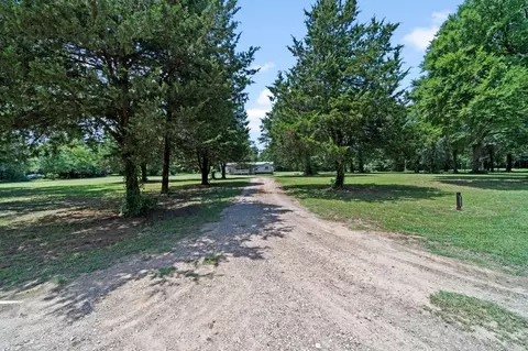1524 Timber Creek Dr, Kemp, TX 75143