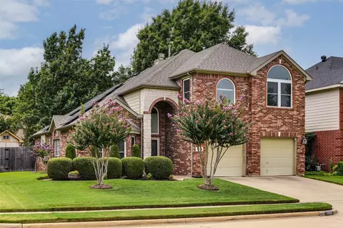 4555 Westchester Glen Dr, Grand Prairie, TX 75052
