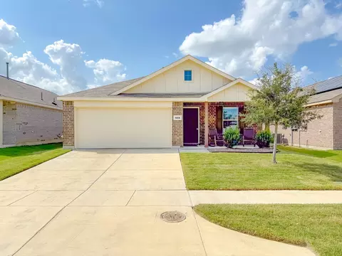 1004 Wildflower St, Ennis, TX 75119