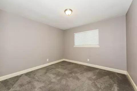 Bedroom - 4317 Crestover Dr, Mesquite, TX 75150 photo 4 of 6