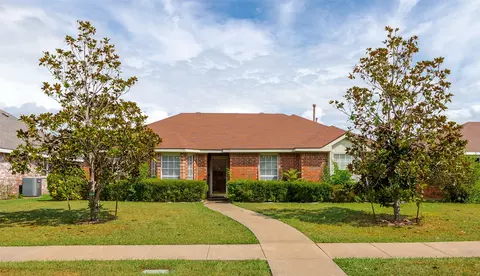 2514 Daisy Ln, Rowlett, TX 75089