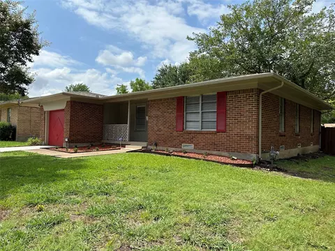 2131 Lee St, Mesquite, TX 75149