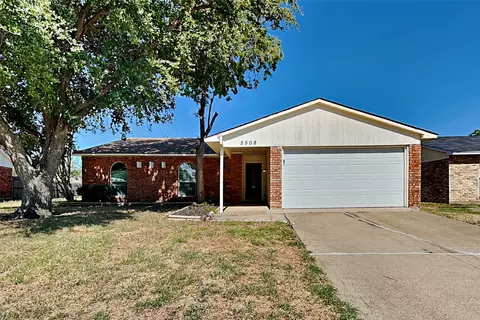 5508 King Dr, The Colony, TX 75056