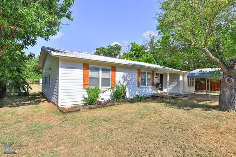 518 Reeves St, Clyde, TX 79510