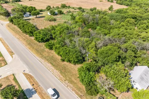 550 Schoolhouse Rd, Haslet, TX 76052