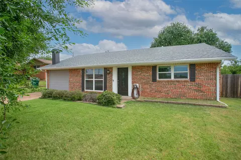 1607 Karen Ln, Iowa Park, TX 76367