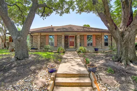 10212 Panther Ridge Trl, Dallas, TX 75243