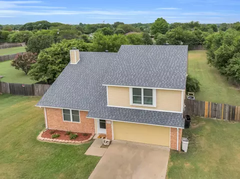 309 Janis Ln, Waxahachie, TX 75165