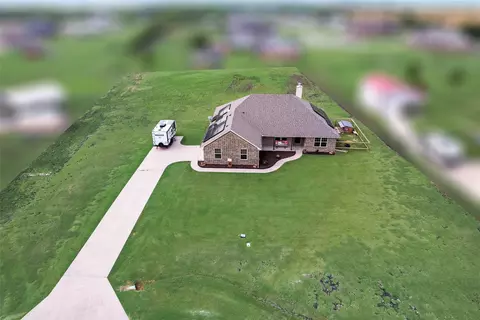 1155 Lester Burt Rd, Farmersville, TX 75442