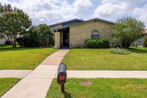 3120 Chestnut Rd, Carrollton, TX 75007