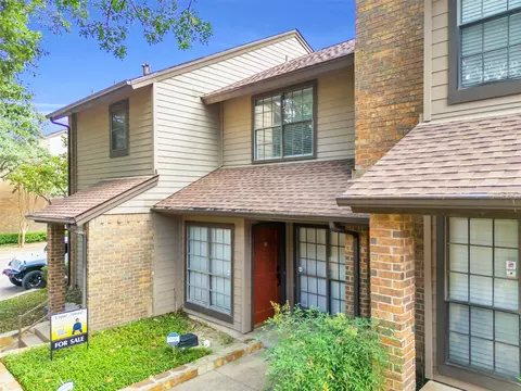 9910 Royal Ln #1102, Dallas, TX 75231