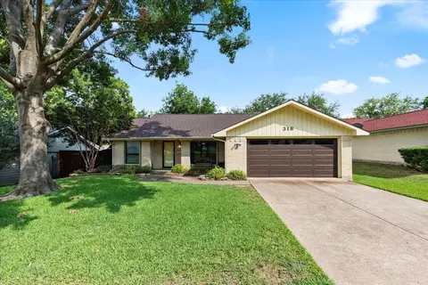 318 Birchwood Dr, Garland, TX 75043