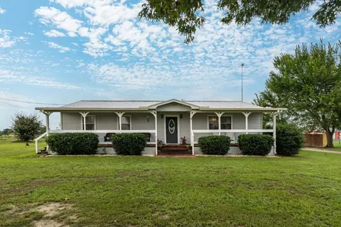 851 Vz County Road 1516, Van, TX 75790