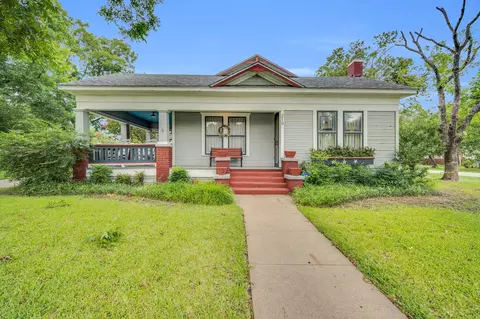 219 N 5th St, Midlothian, TX 76065