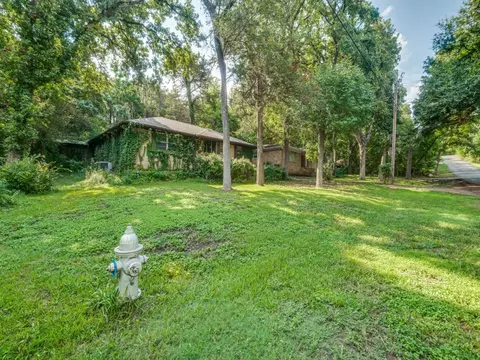 1015 Tanglewood Dr, Cedar Hill, TX 75104