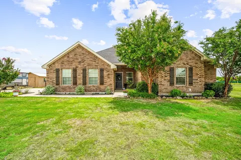 102 Pedernales Dr, New Fairview, TX 76078