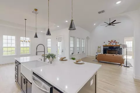 Kitchen - 5304 County Road 1094, Celeste, TX 75423 photo 1 of 5
