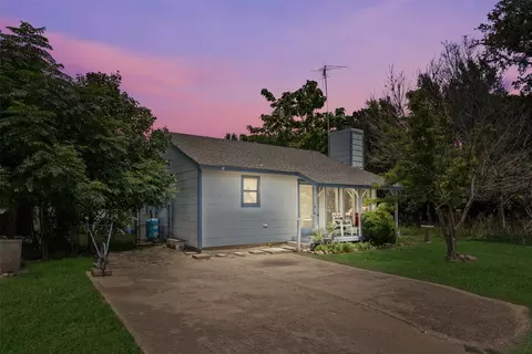 2716 Birch St, Granbury, TX 76048