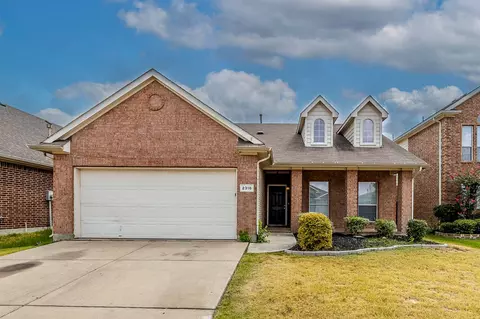 2316 Charisma Dr, Fort Worth, TX 76131