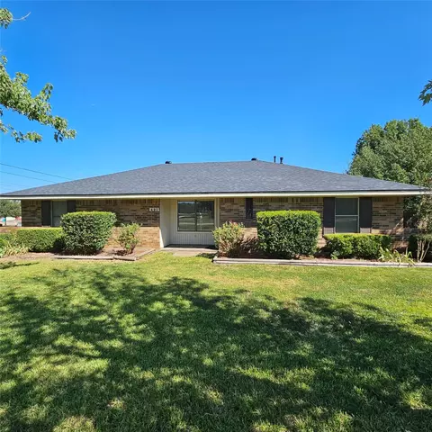 Exterior - 401 E 8th St, Prosper, TX 75078 photo 5 of 5