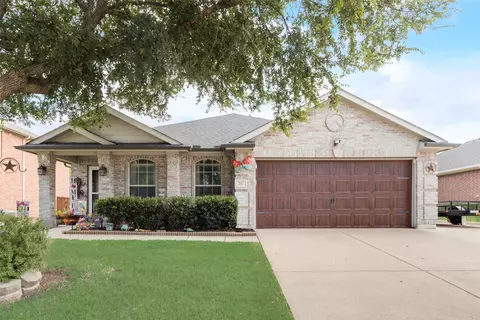 212 Foreston Dr, Roanoke, TX 76262