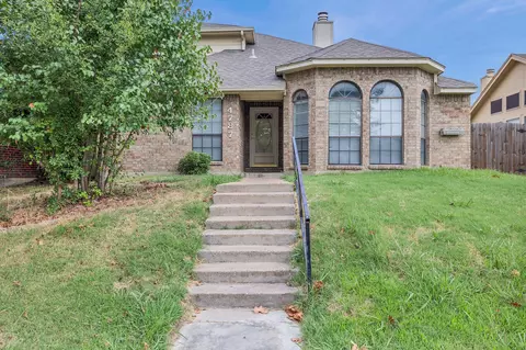 4787 Wineberry Dr, Fort Worth, TX 76137