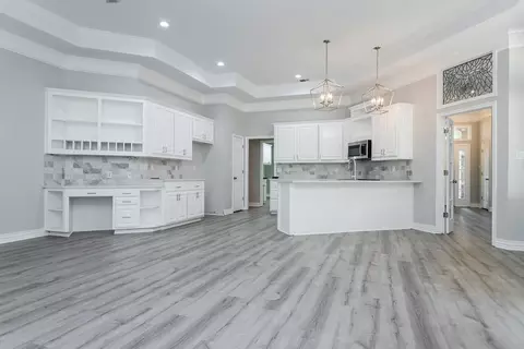 315 Oasis Dr, Denison, TX 75020
