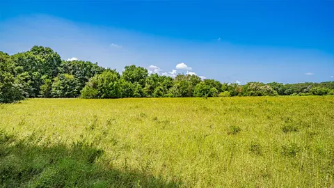 tbd Apt 4 Briar Rd, Azle, TX 76020