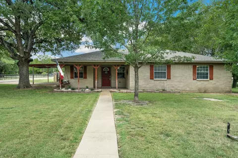 140 S Carol Dr, Quinlan, TX 75474
