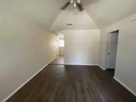 108 Stewart Bend Ct, Azle, TX 76020 photo 3