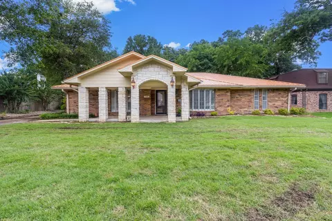 1309 Azalea Dr, Sulphur Springs, TX 75482
