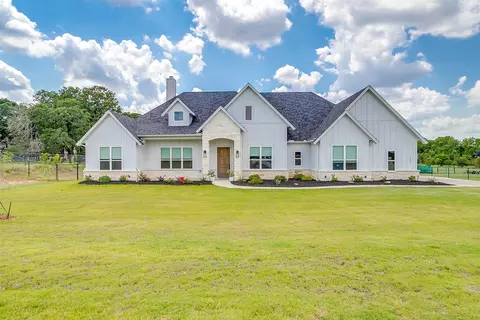 1001 Finney Dr, Weatherford, TX 76085