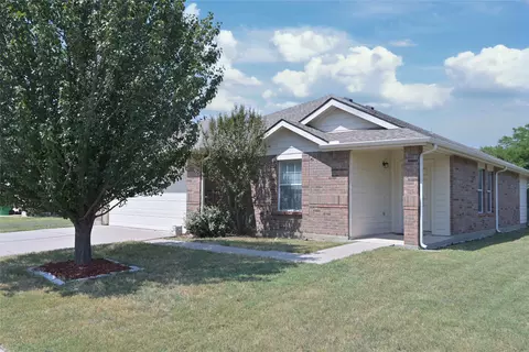 12021 Shine Ave, Rhome, TX 76078